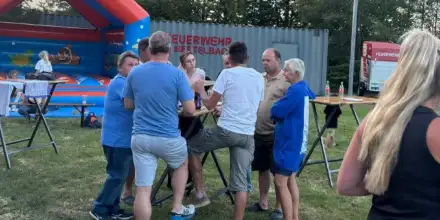 an den Stehtischen